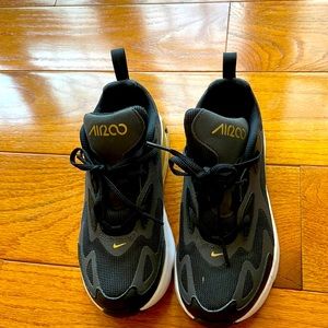 Size 1.5 for boy🧍‍♂️